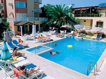 Grand Nett Beach Hotel Кушадасъ Екстериор снимка